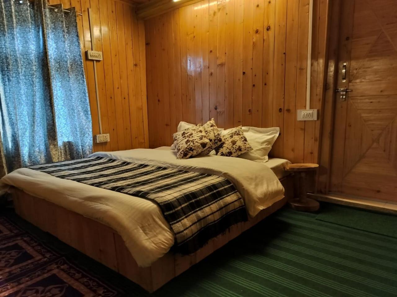 Old Is Gold Mudhouse Lushal Jibhi Appartement Buitenkant foto
